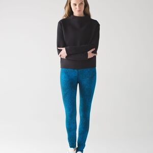 Luon Spray Jacquard Shocking Blue Black